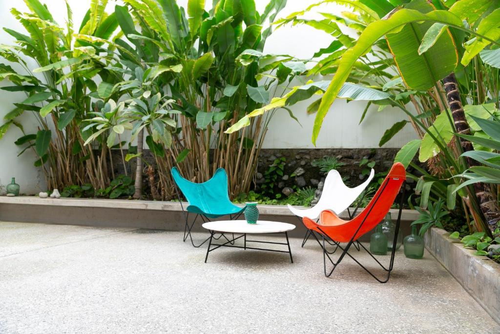 Luxury modernist design townhouse with garden 6
