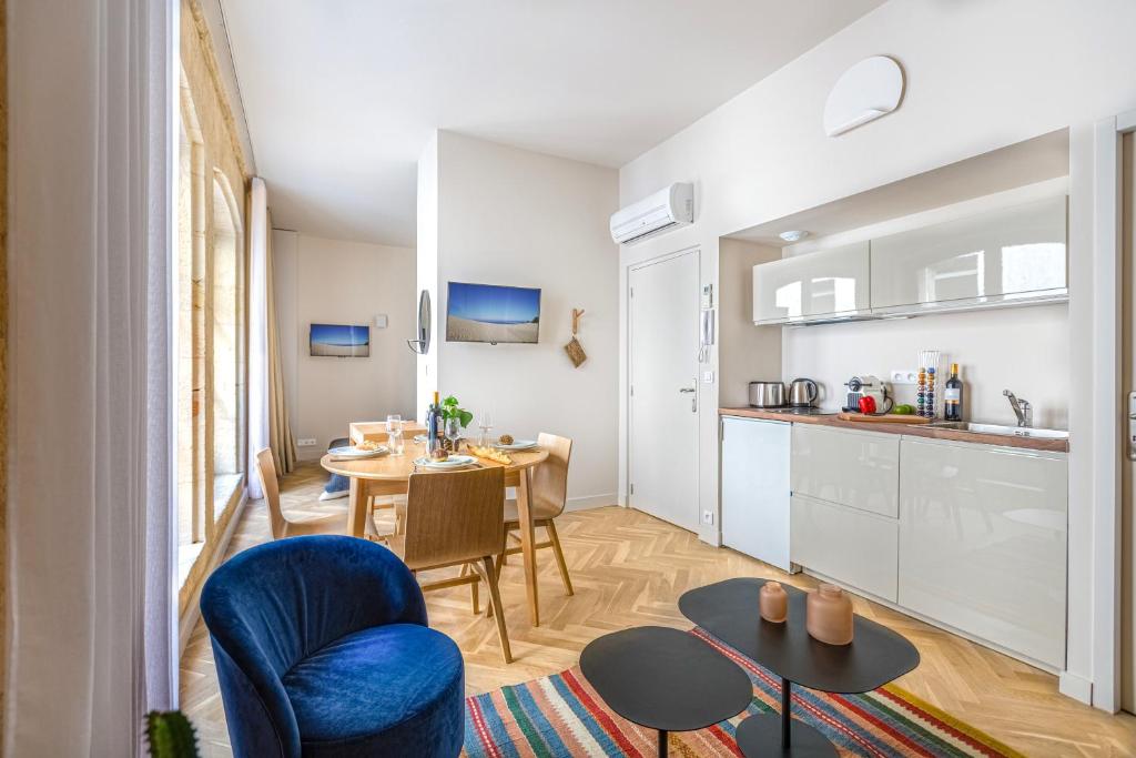 Les Suites de Saint Amand 2