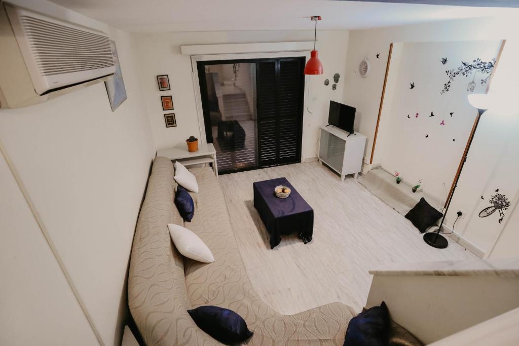 Pirgos beach house 4