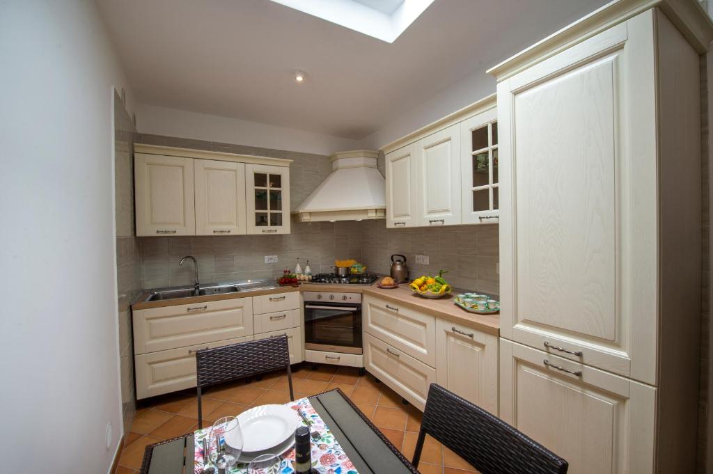 Your home in the heart of Positano - centralissima 4