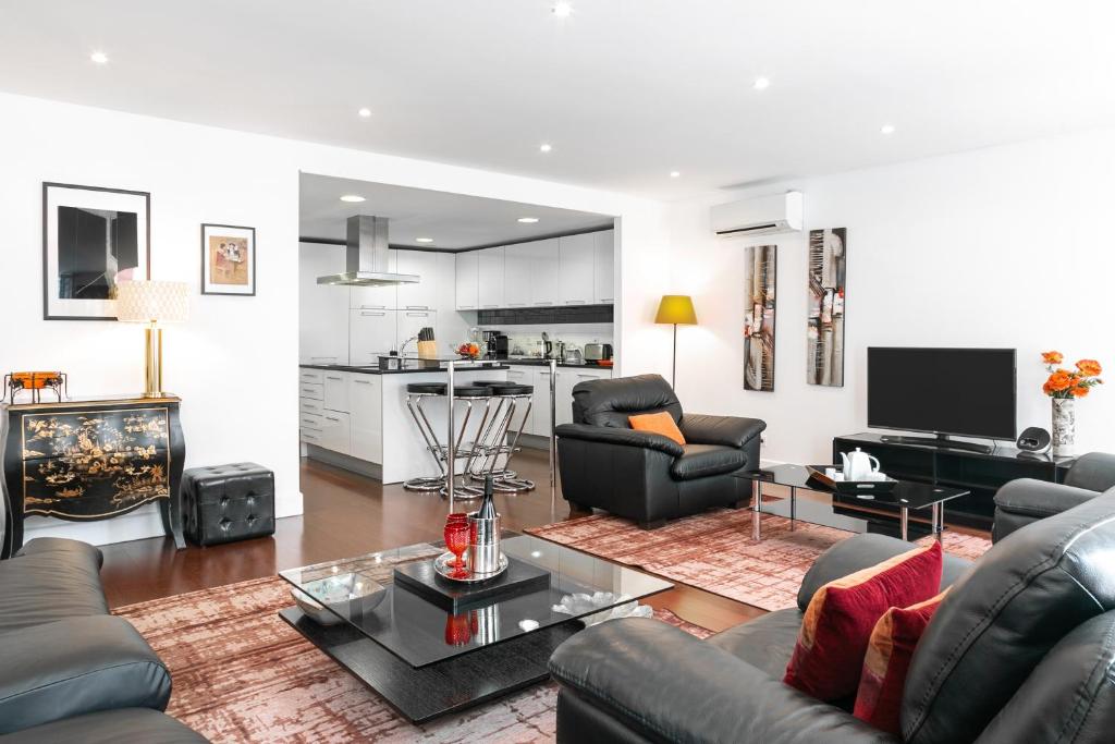 Lisbon Rentals Chiado 7