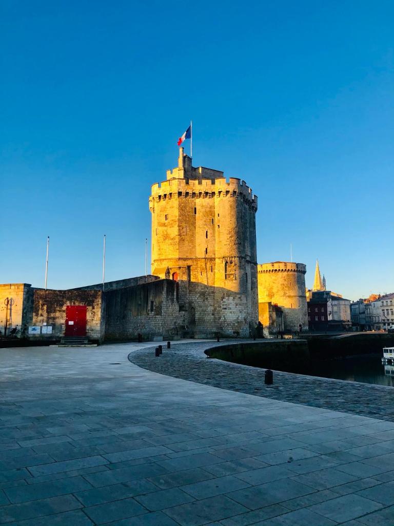 Photo de la galerie de l'établissement Nuit insolite sur un voilier au cœur de La Rochelle, à La Rochelle