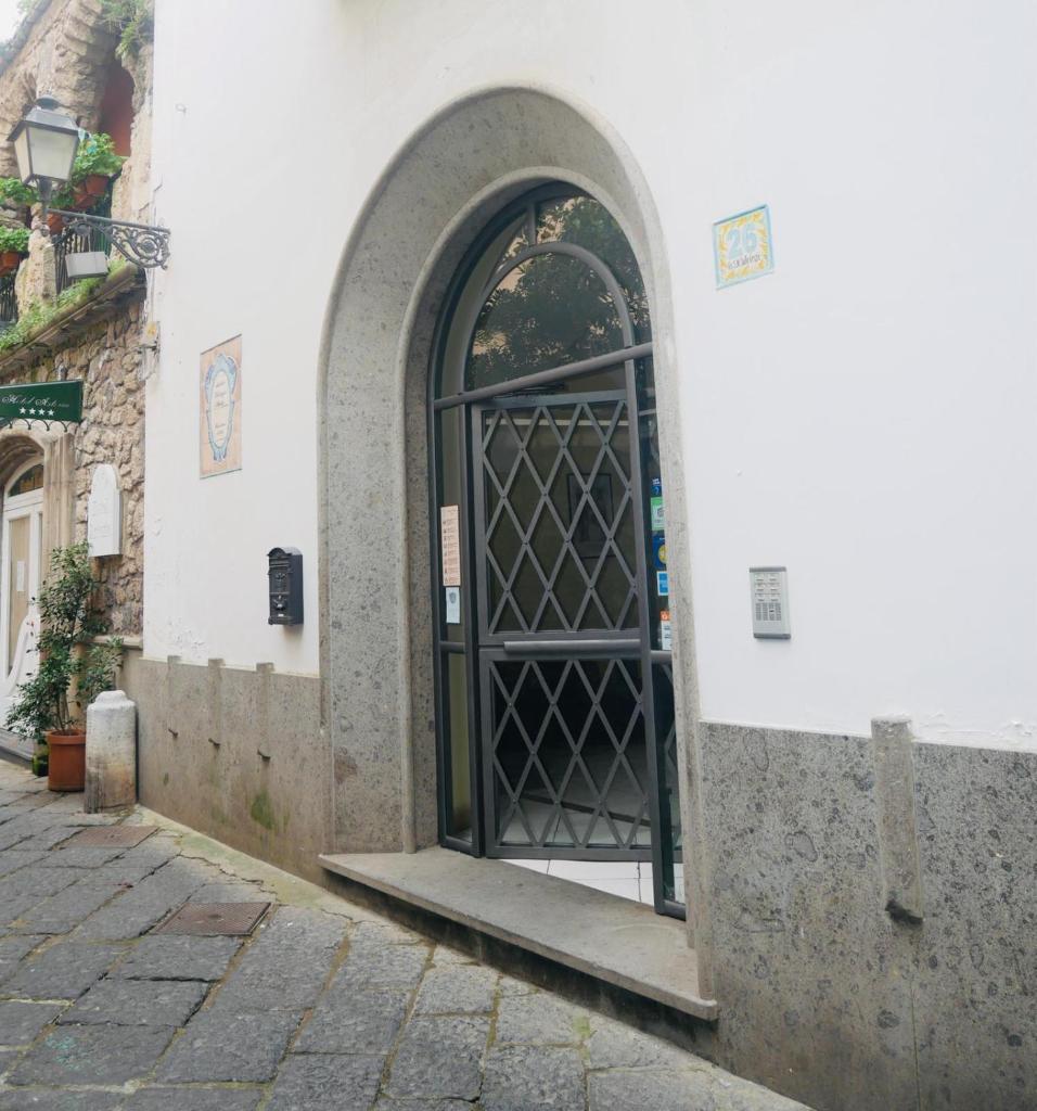Antico Palazzo Scala 8