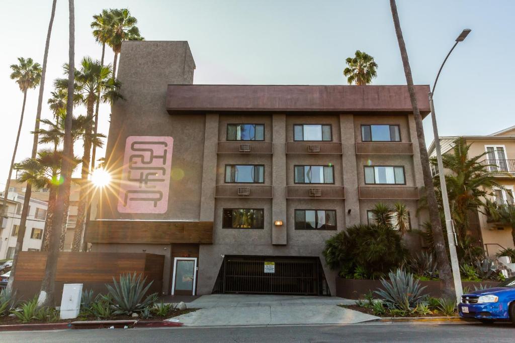 Shelter Hotel Los Angeles Image