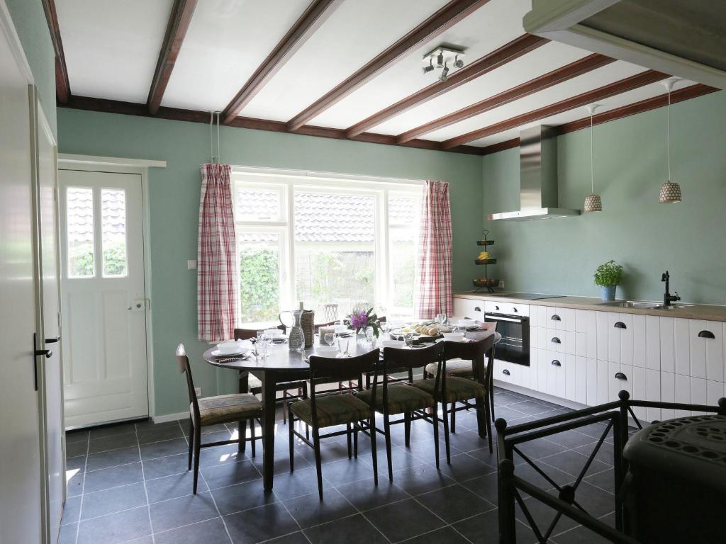 Peaceful Farmhouse in Doorn near Forest 8