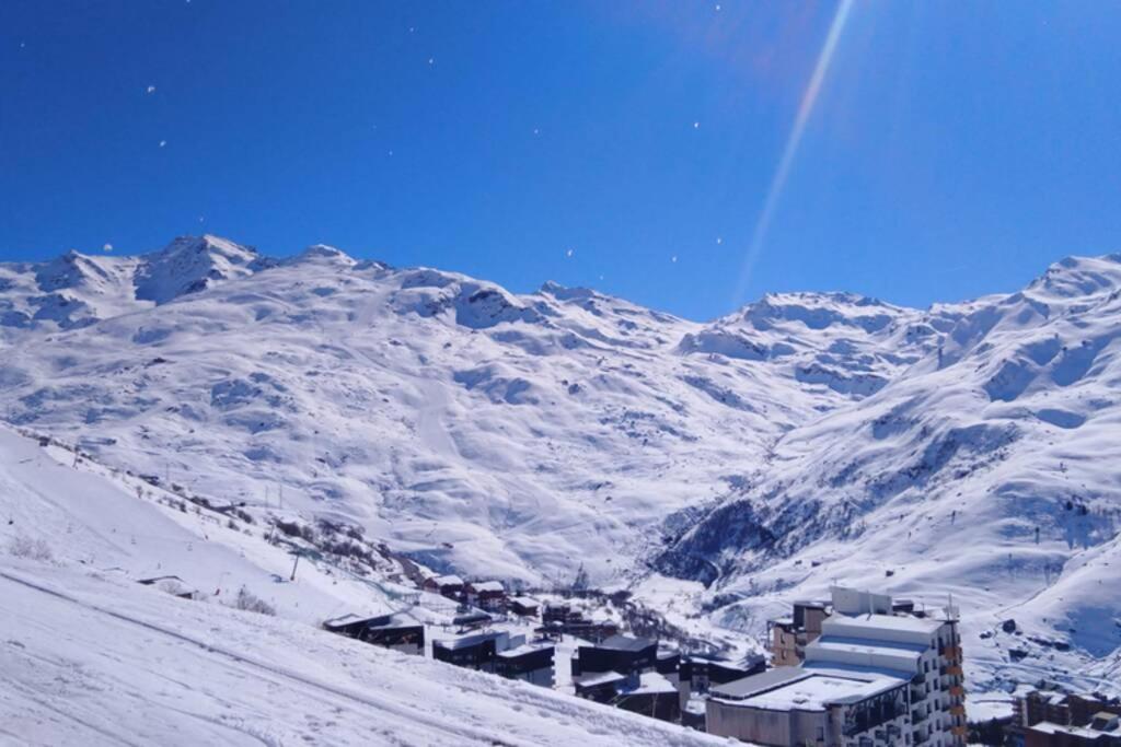 Photo de la galerie de l'établissement Les Ménuires - Appart 2 pièces 4 pers - Balcon plein SUD - Ski aux pieds, aux Menuires