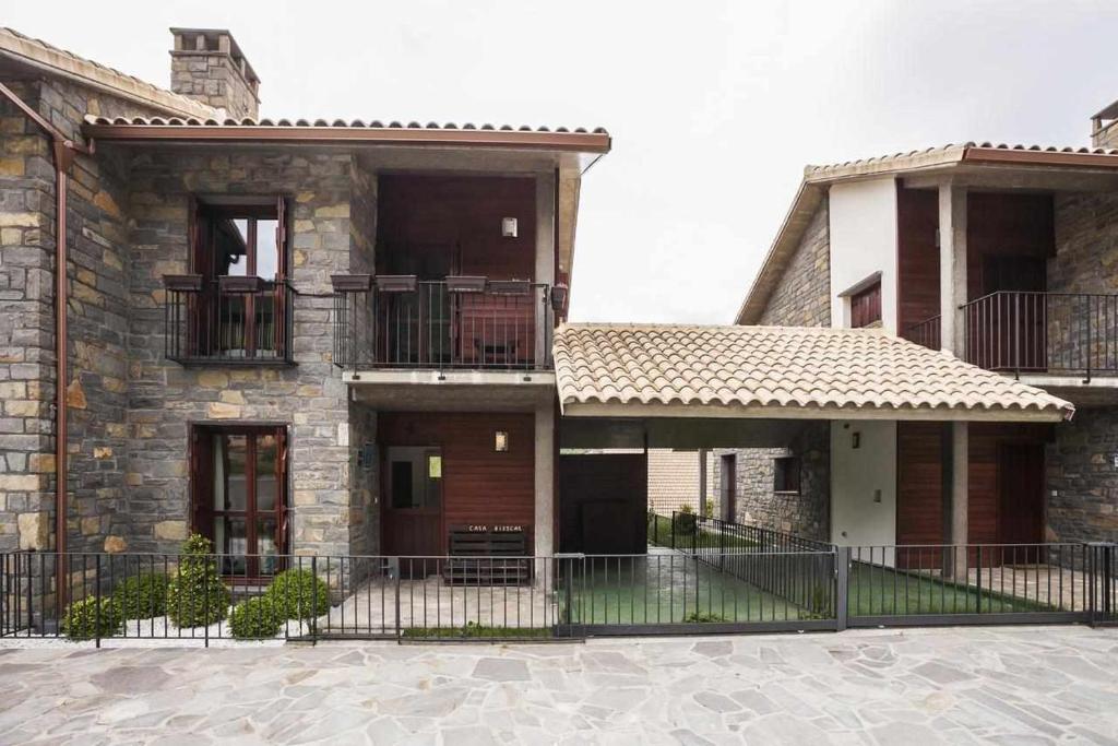 Casa Biescas Ski EVcharger Formigal 30min BBQ 6