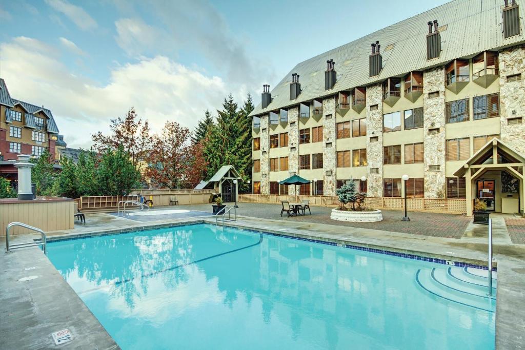 Mountainside Lodge Image