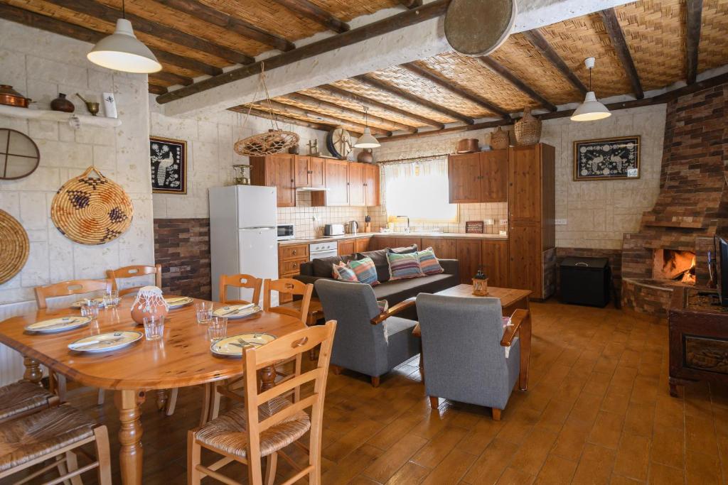 Vasiliou House 4