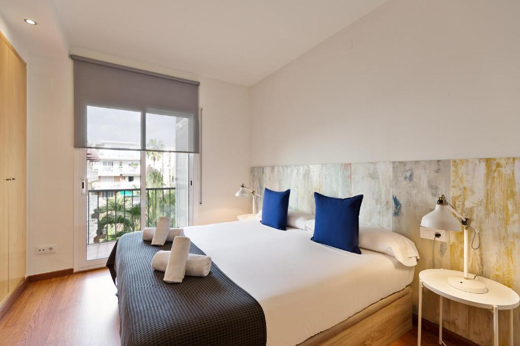 Sitges Group Beach Dreams 2