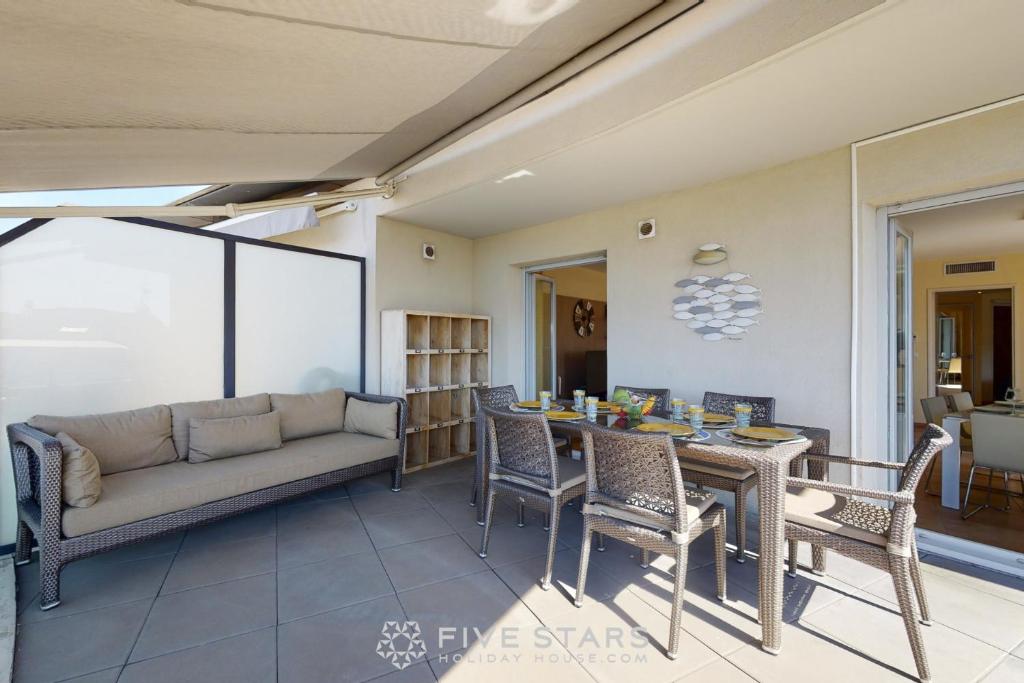 LUXURY BEACH five STARS HOLIDAY HOUSE 4