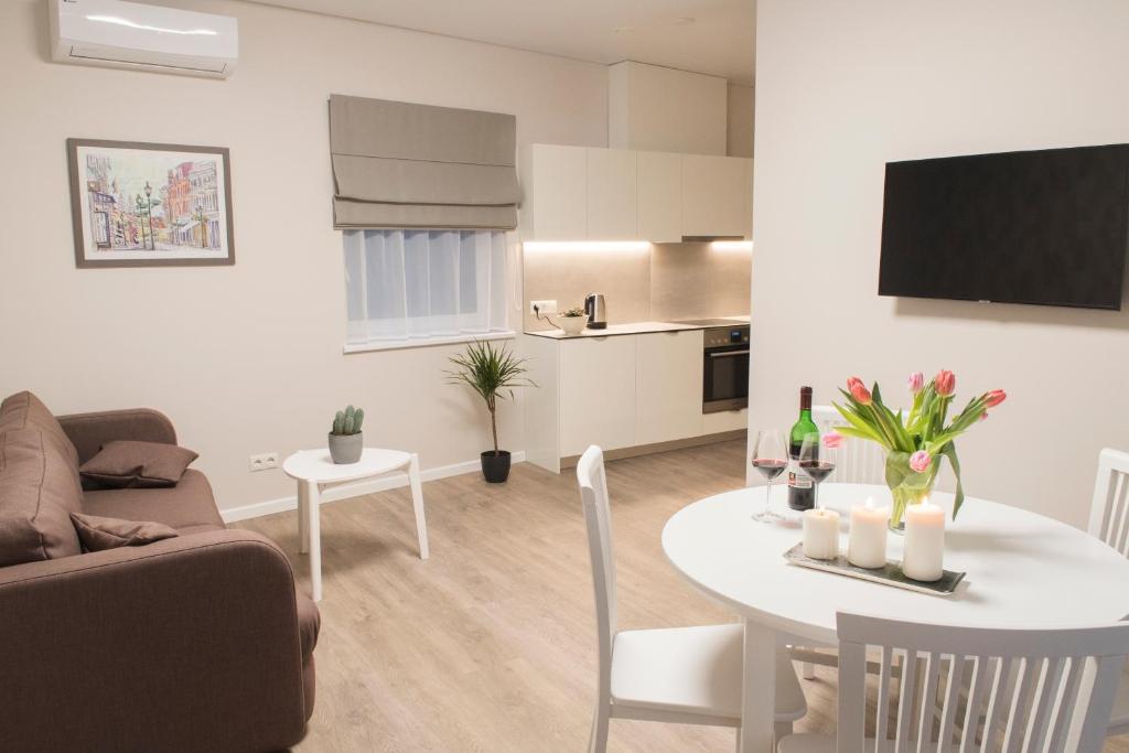 Green Hill Apartments 4
