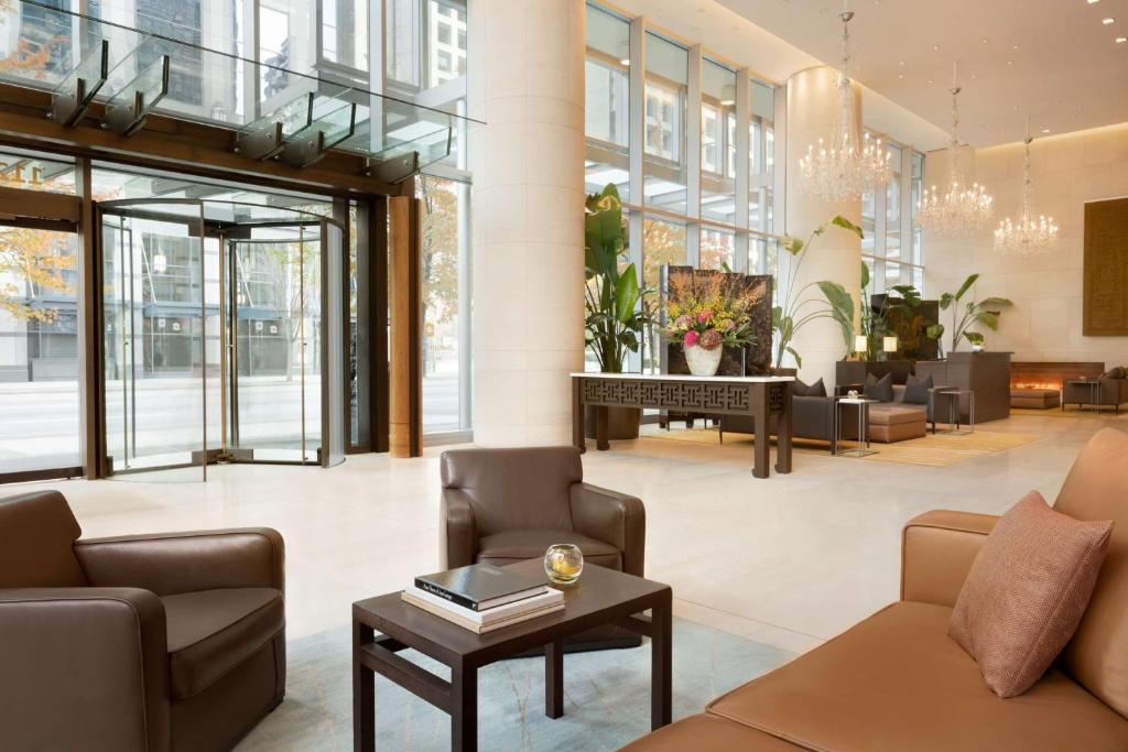 Shangri-La Vancouver Image
