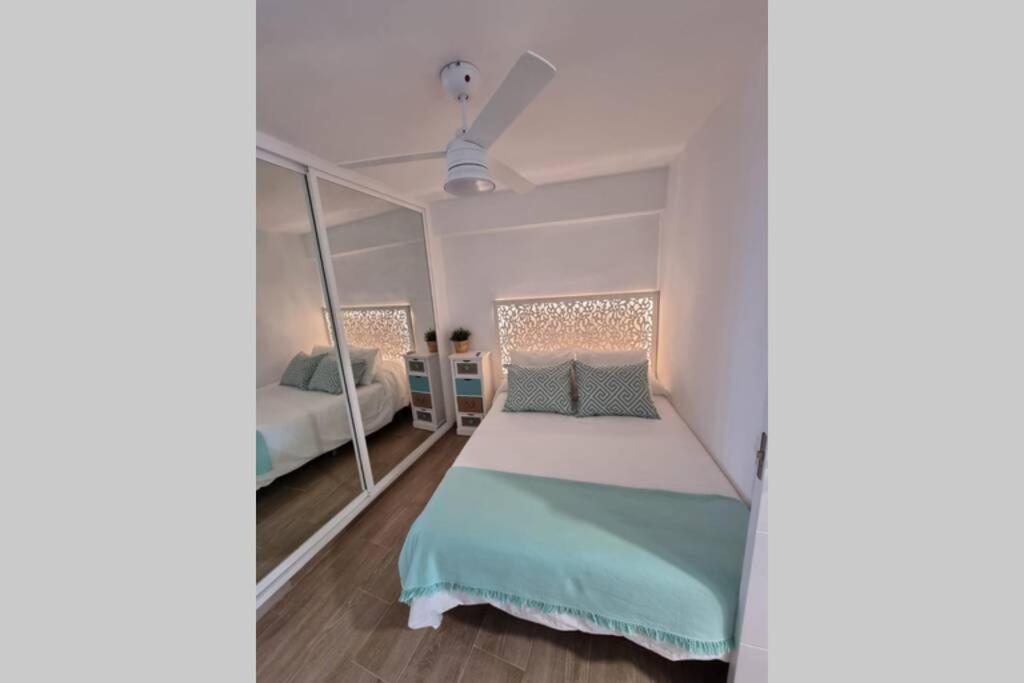Precioso apartamento 1ª linea de playa Getares 2