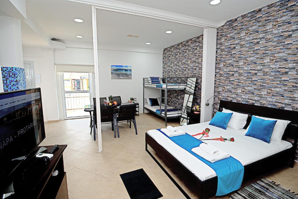 Pieris Apartments 3