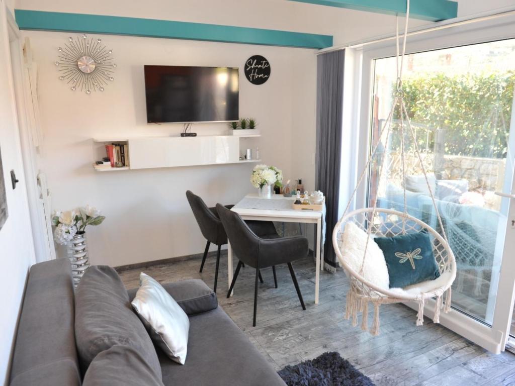 Shanti Home 5