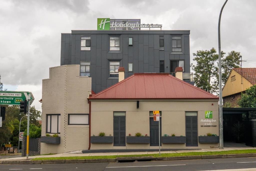 Holiday Inn & Suites - Parramatta Marsden Street, an IHG Hotel Image