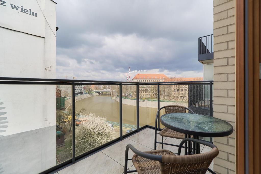 Apartment Wrocław Na Bulwarach by Noclegi Renters 5