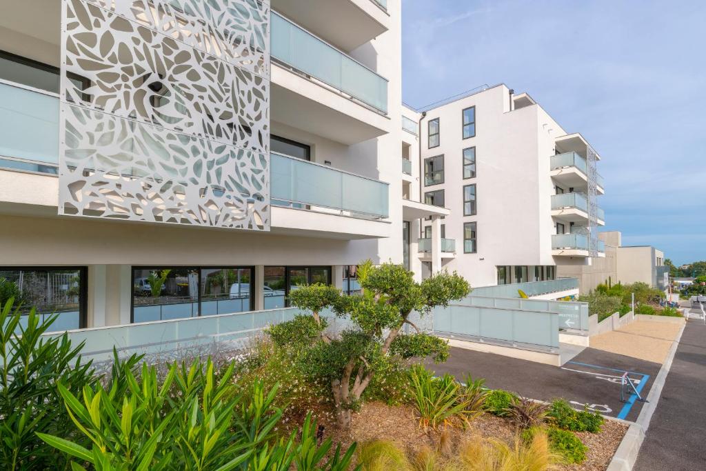 Lagrange Apart'Hôtel Antibes Olympie 1
