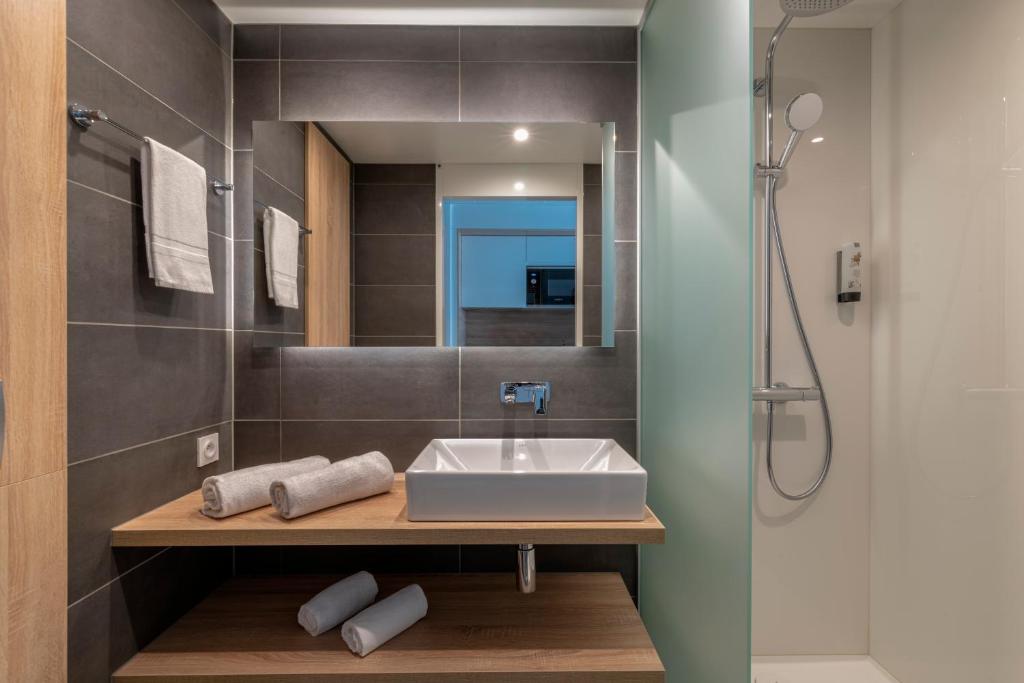 Lagrange Apart'Hôtel Antibes Olympie 8