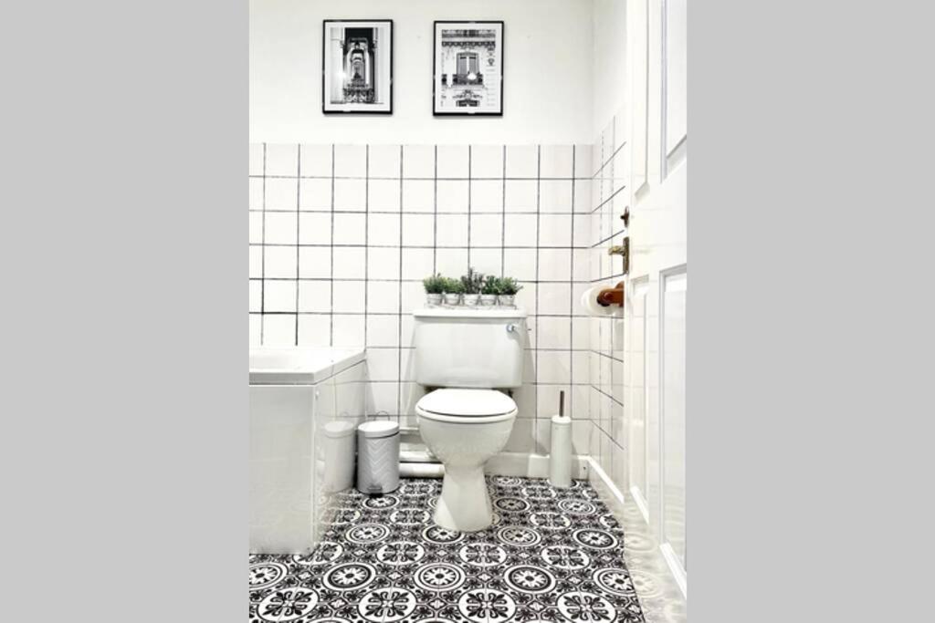 County House - THE WHITE APARTMENT 3