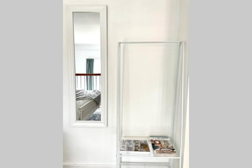 County House - THE WHITE APARTMENT 6
