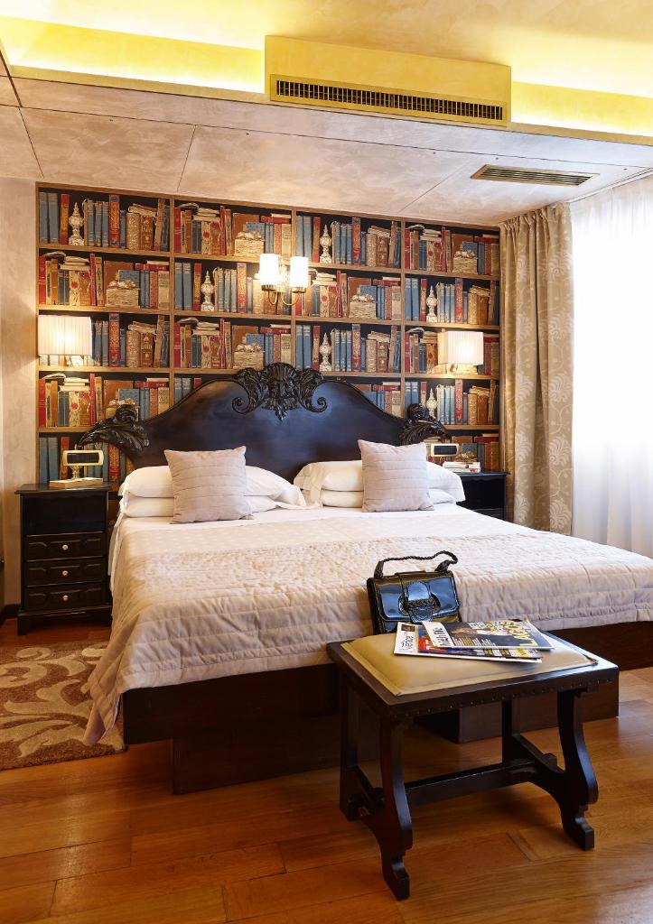 Hotel Saturnia & International Image