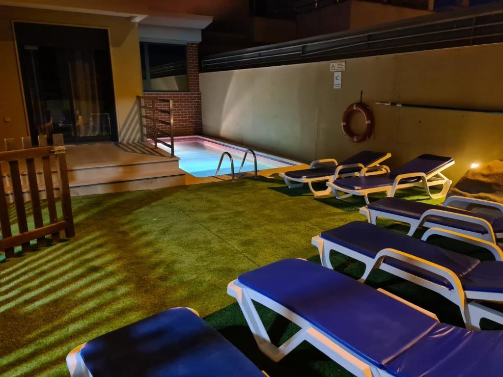 Cozy villa with pool and Barbecue 4