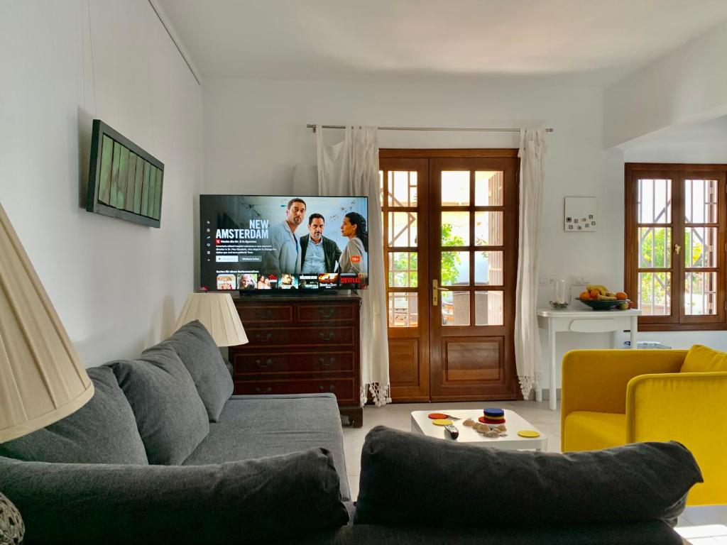 Pequeño Paraíso Lanzarote, modernes Ferienhaus am Meer für 4 6