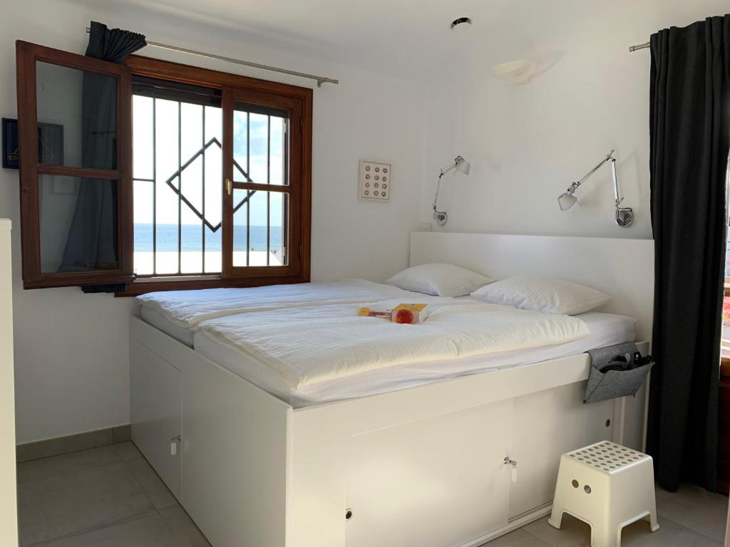 Pequeño Paraíso Lanzarote, modernes Ferienhaus am Meer für 4 8