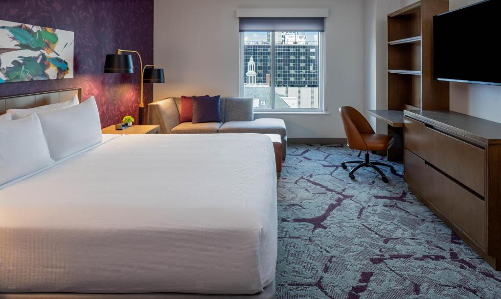 Hyatt House Tampa Downtown Image