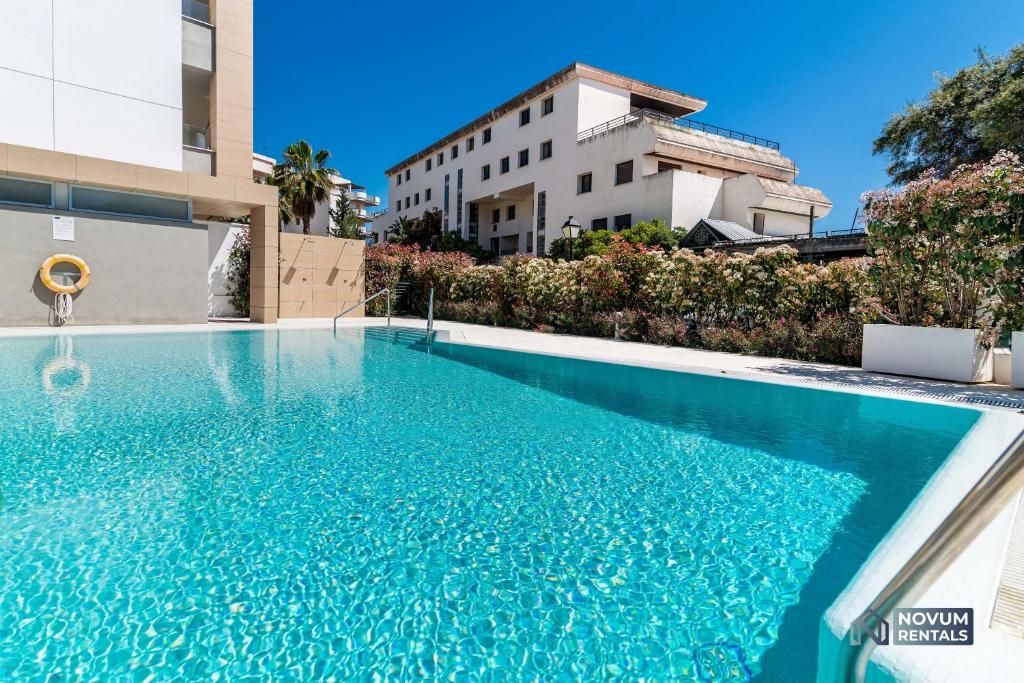 NEWLY BUILT Top Modern Penthouse in Puerto Banús 4