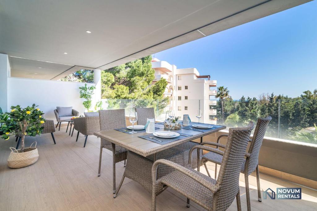NEWLY BUILT Top Modern Penthouse in Puerto Banús 5