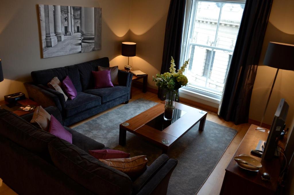 Quebecs Luxury Apartments 6