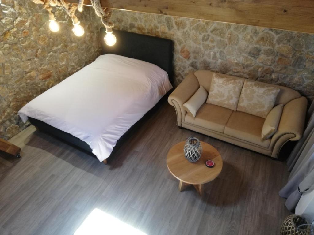Olympus Country House 6