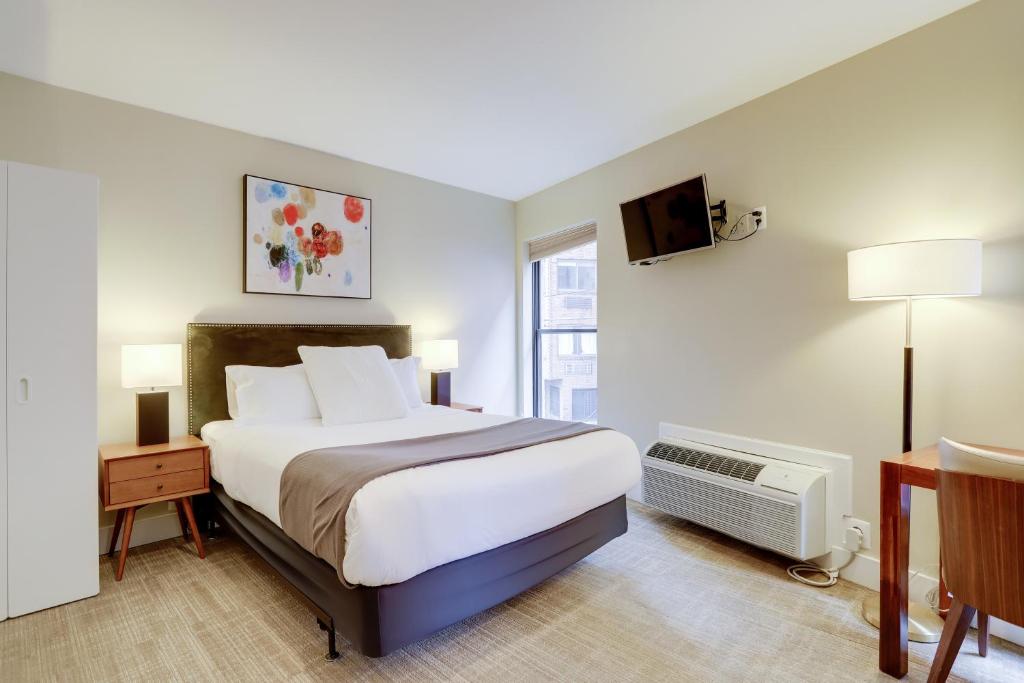 Sojourn at DuPont Place Image