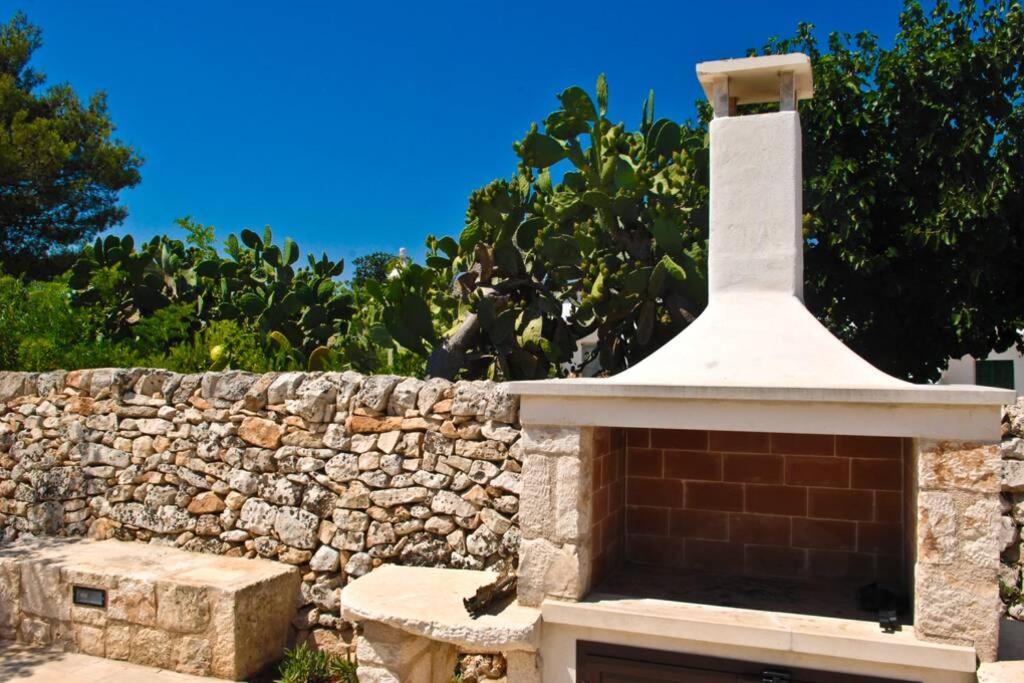 Photo de la galerie de l'établissement Trulli Antonio, Authentic apulian Trullo with private pool, à Ostuni
