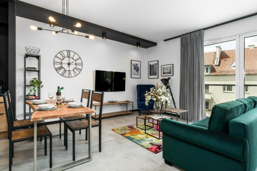 Apartments Poznań Chwaliszewo Residence with FREE GARAGE by Noclegi Renters 3