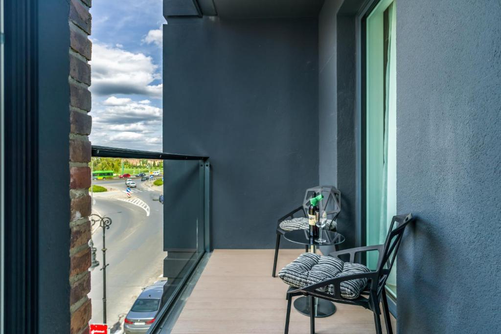 Apartments Poznań Chwaliszewo Residence with FREE GARAGE by Noclegi Renters 4