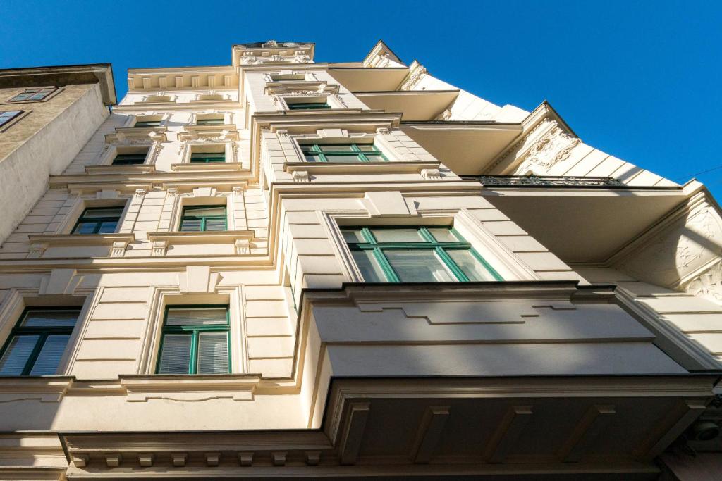 Vienna Residence, City Hall - Parliament 7