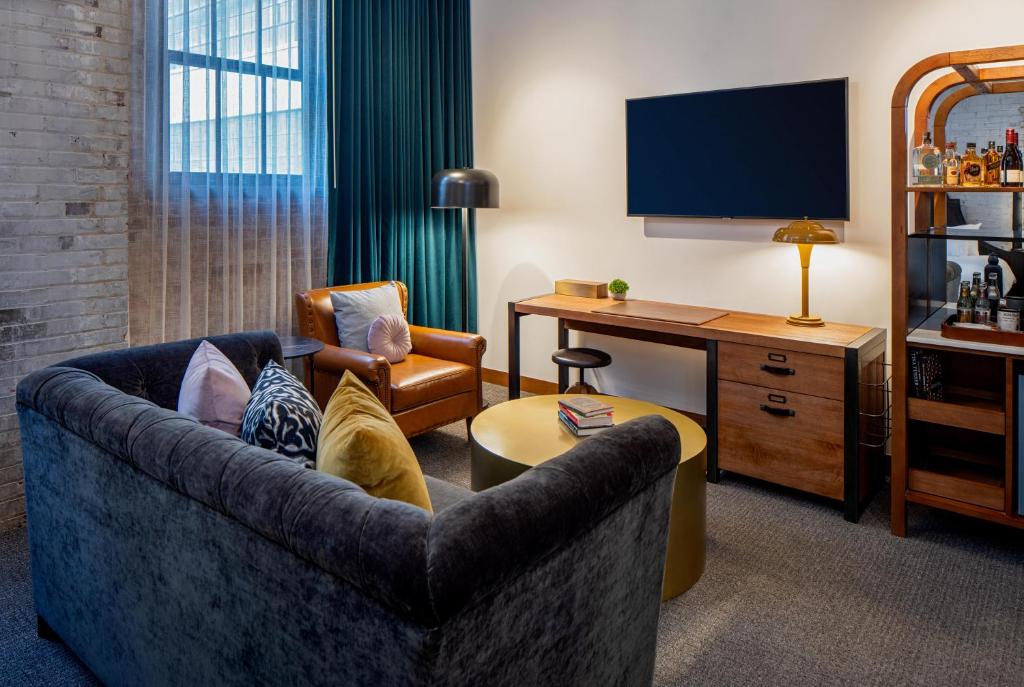 The Last Hotel Image