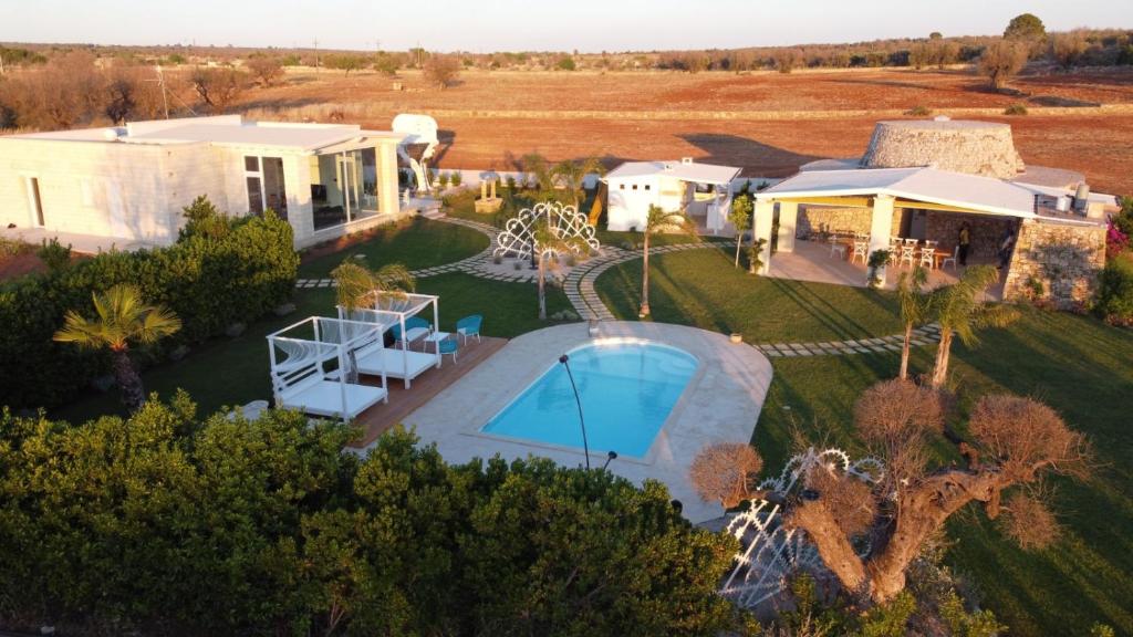 Photo de la galerie de l'établissement Trullo TerraNostra villa con piscina Torre San Giovanni, à Ugento