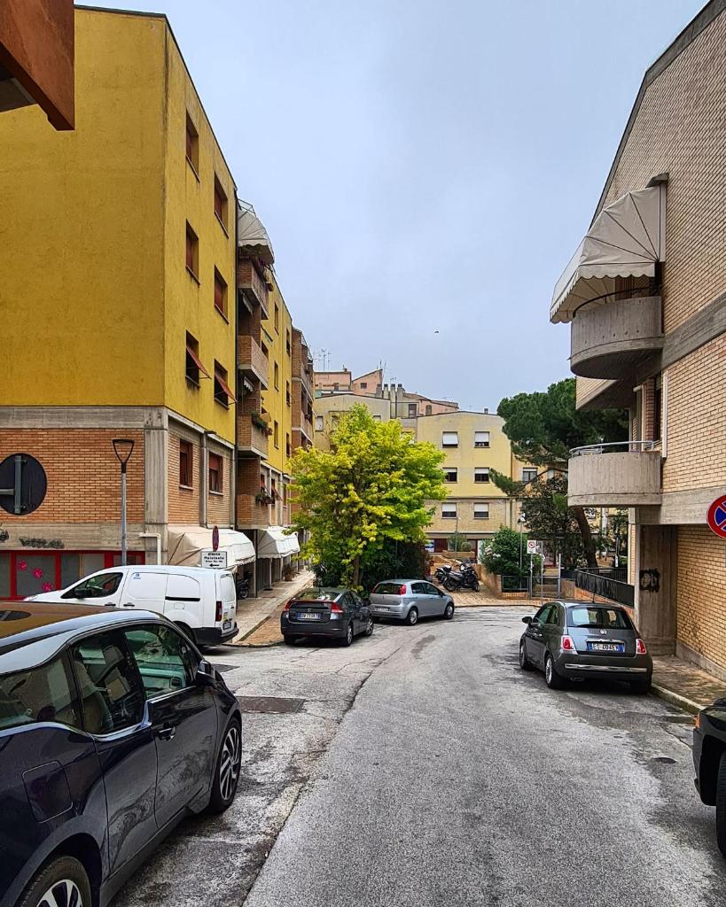27Apartment 6