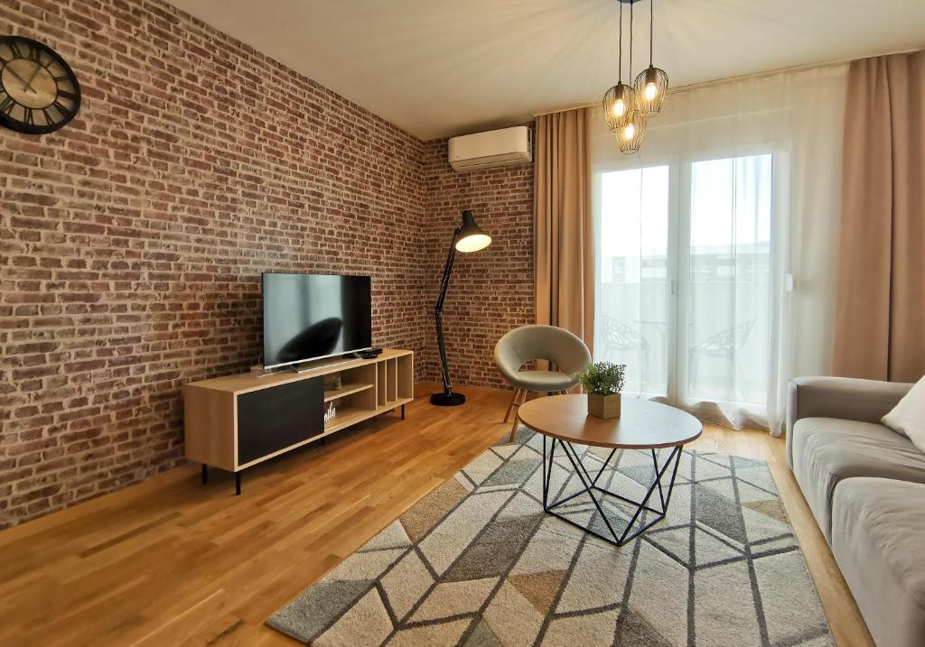 Apartments Overlooking the Green Hills of Ljubovic Park 5