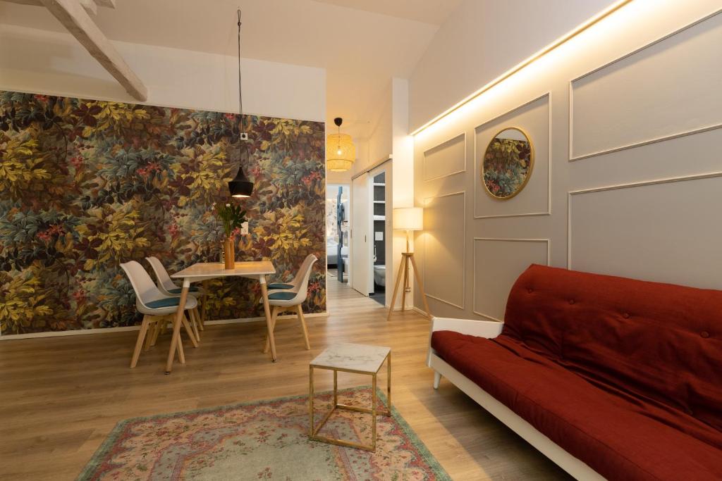 Little Suite Apartments 2