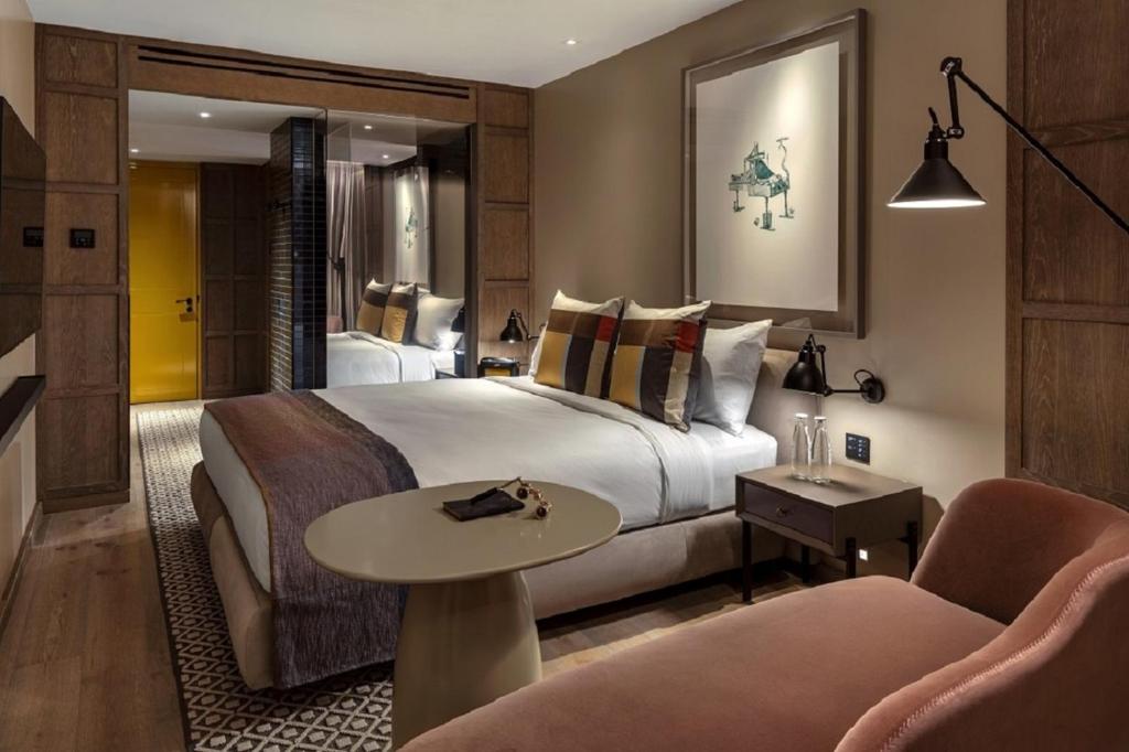 The Londoner 2