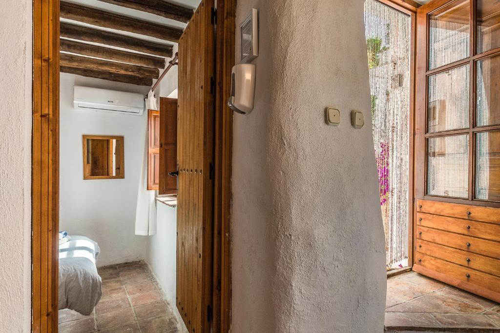 Casa Luna - 16th century traditional spanish village house 3