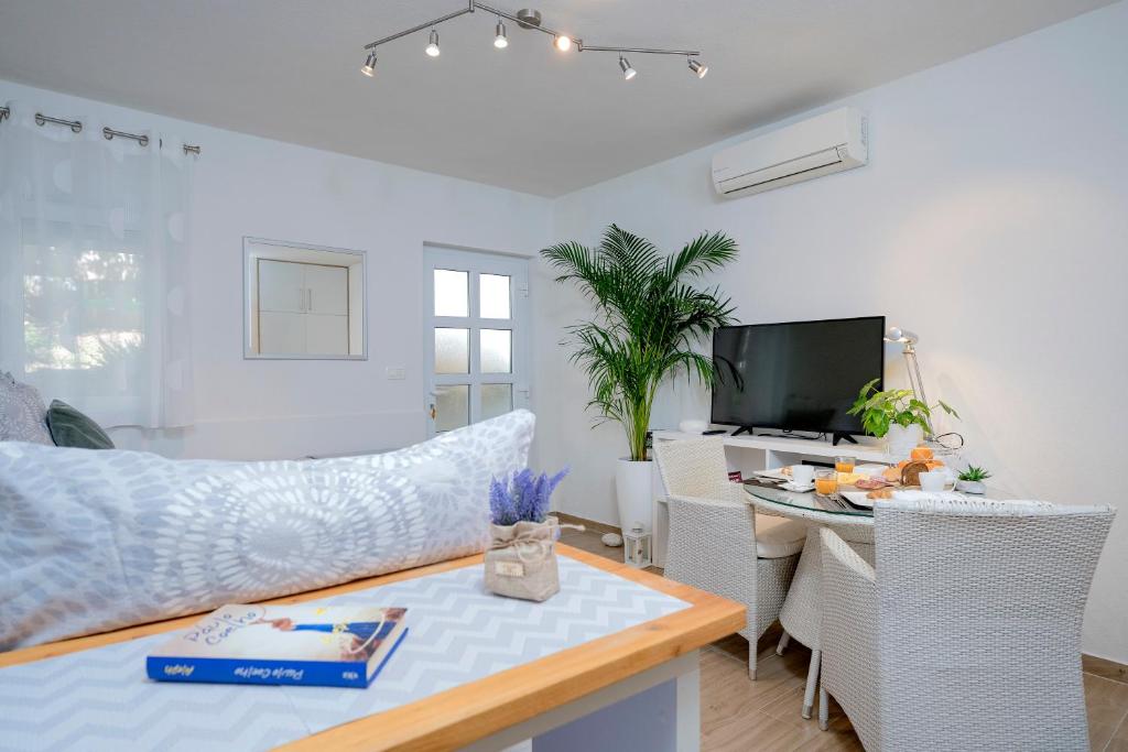 Smart & Cozy - ZF Hvar 6