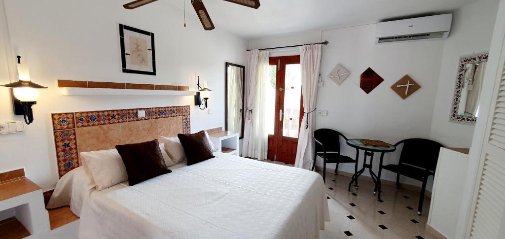 Granada Apartments Familiar Deluxe 4
