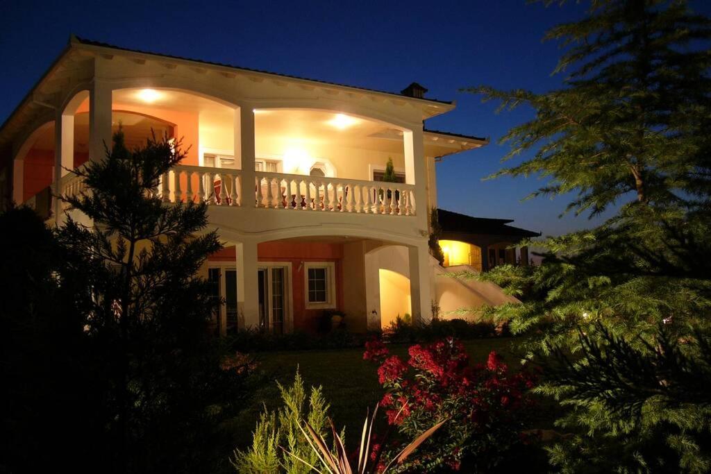 Luxurious Independent Room and Garden 5
